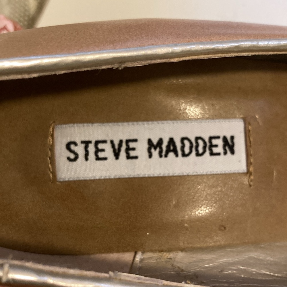 Steve Madden never worn Y2K tan leather pumps, ribbon flower embroidery, 6 1/2 - Picture 11 of 14